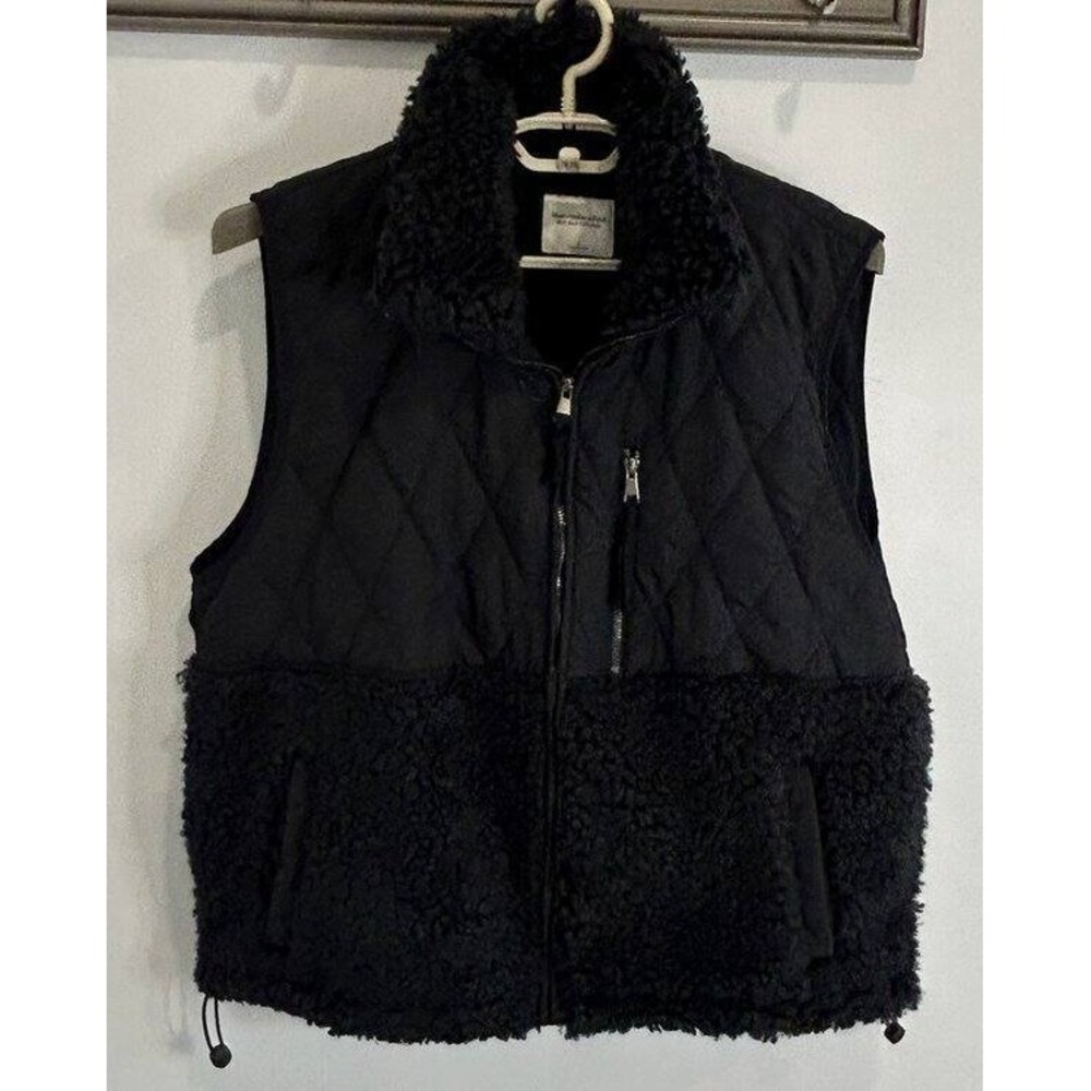Abercrombie & Fitch Soft A&F Black Vest Zip Quilted Fleece Womens Zip New L